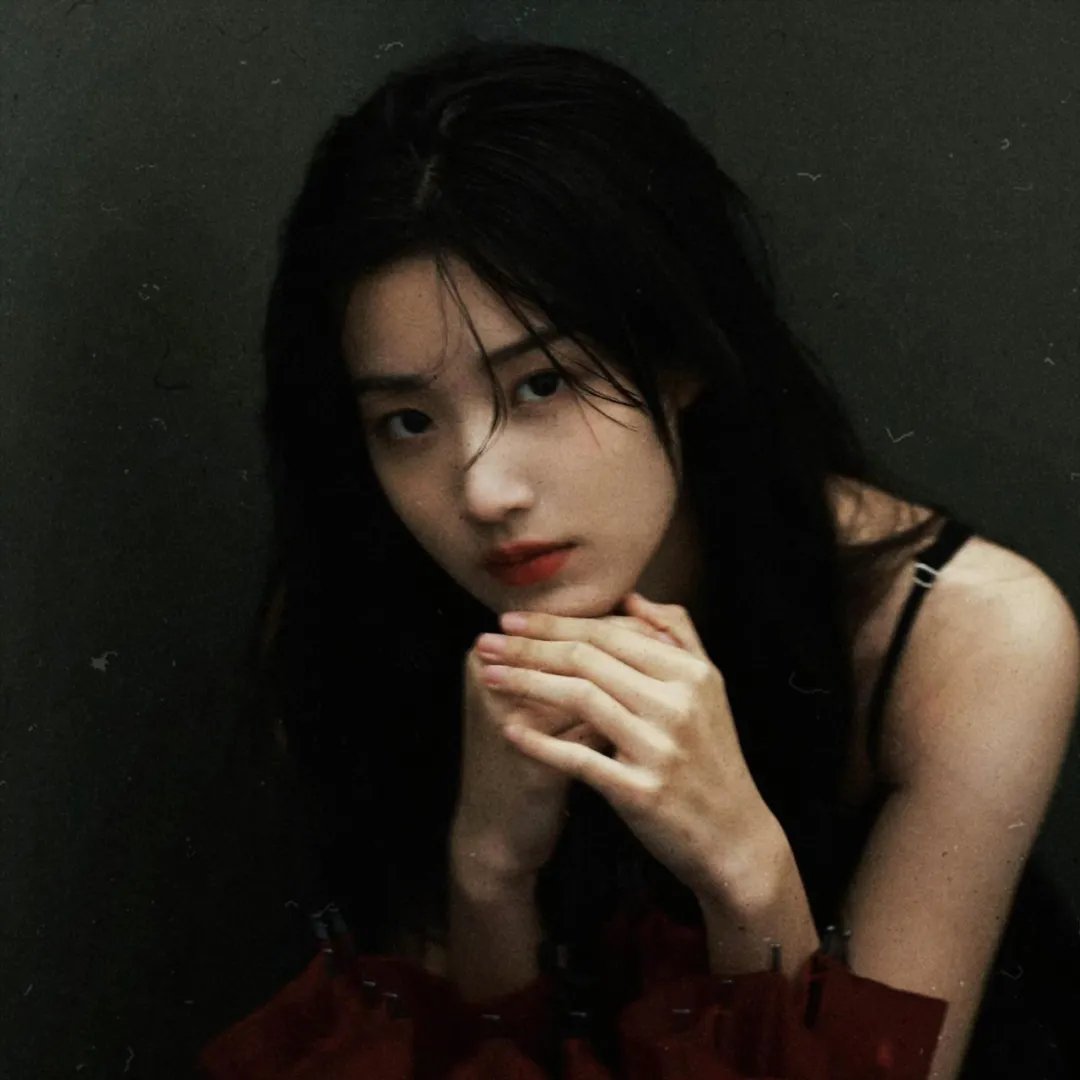女孩的成长图腾
